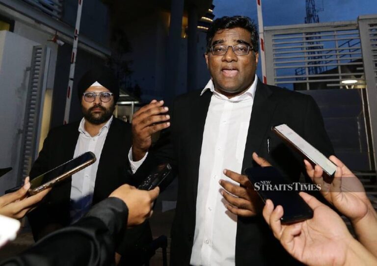 Daim’s lawyers call out Anwar’s remarks on MACC investigations